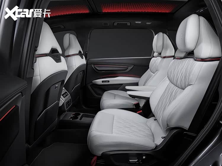 奥迪Q9正式发布，对标奔驰GLS和宝马X7