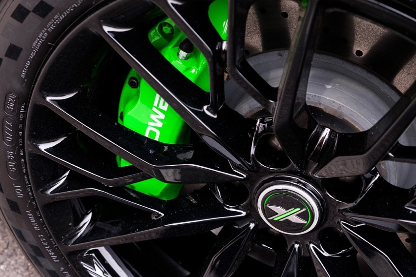 6秒破百 赛道猛兽合法出街 MG6 XPOWER上市售19.98万元