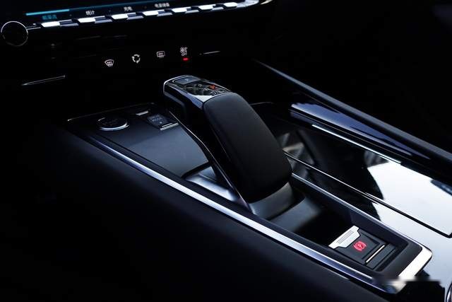 除了浪漫，还有科技与激情，试驾东风标致508L PHEV