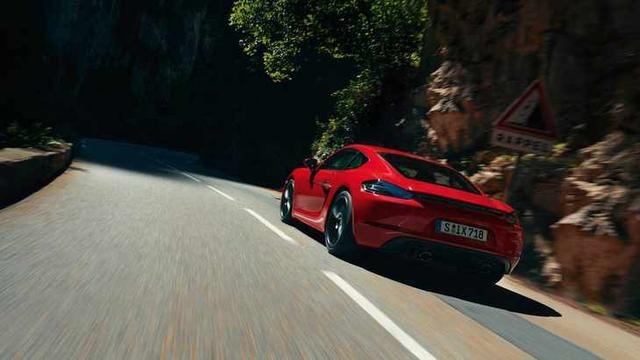 保时捷718 GTS 4.0 最大400马力/4.5秒破百