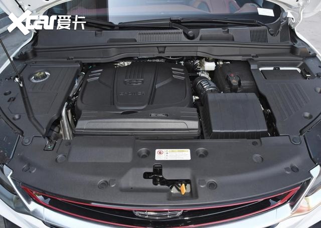钢炮还是SUV？吉利缤越在赛道里和卡丁车会碰撞出怎样的火花
