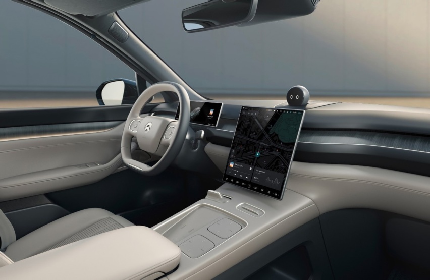 30万以上的大空间新能源SUV 蔚来ES8和极石01怎么选？