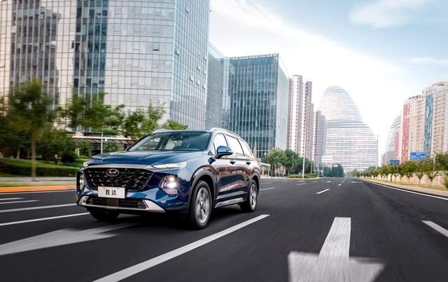 20万级大六座四驱旗舰SUV 北京现代第四代胜达旅行家上市