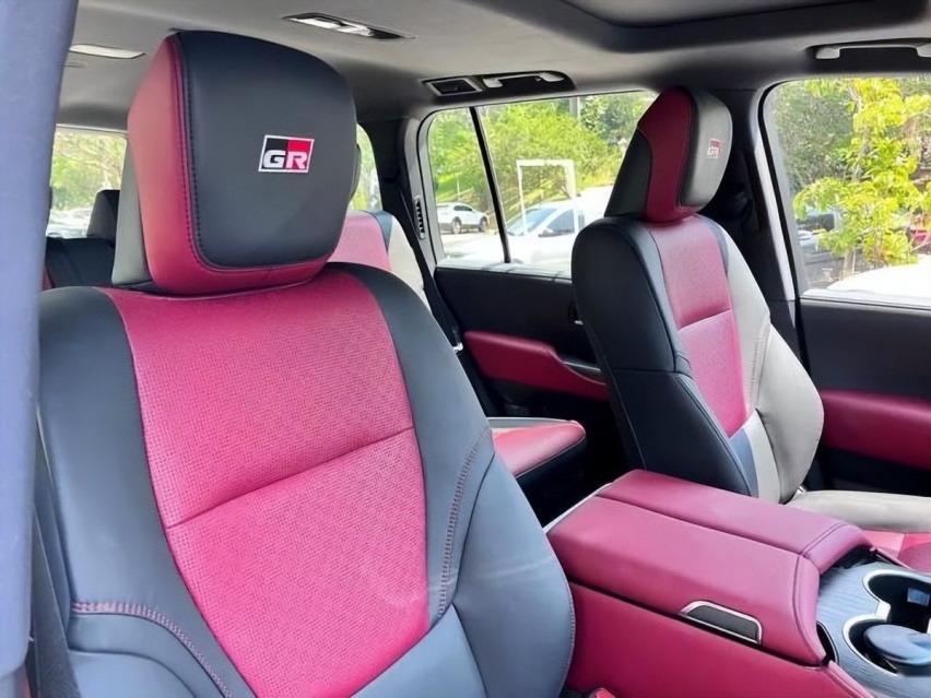 实拍全新丰田兰德酷路泽GR Sport，海外售价真是太香了