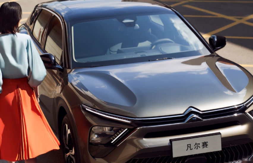 凡尔赛C5 X预售开启，价格为何低于预期？看完你就知道了