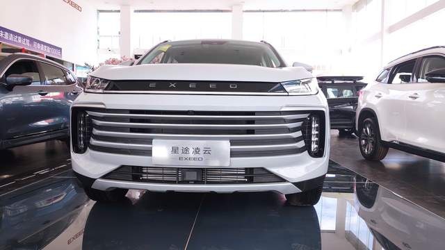 颜值动力双在线，同级最强无可辩驳，到店实拍星途凌云400T
