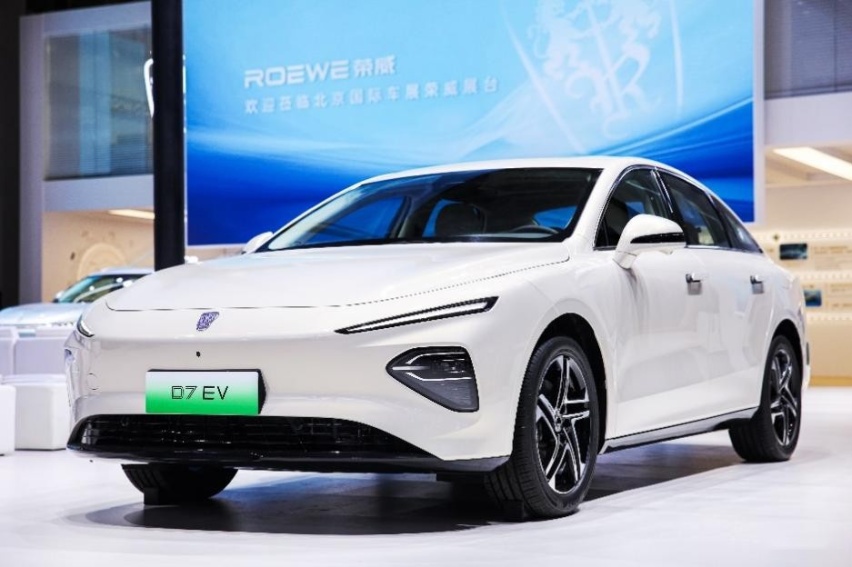 打造“插混第一阵营” “12万级最强混动SUV”荣威D5X DMH带来