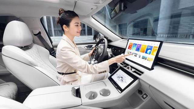 硬核实力 大五座旗舰电动SUV 新摩卡DHT-PHEV售价23.18万