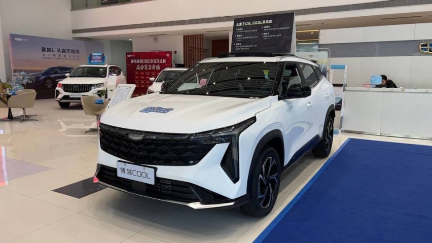 堪称10万级SUV“搅局者”！提速7.9秒+四排气管，不比哈弗H6香？