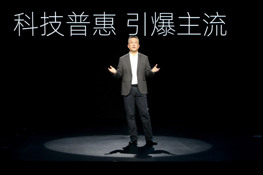 威马汽车品牌全面焕新，EX5-Z上市，概念车Maven亮相