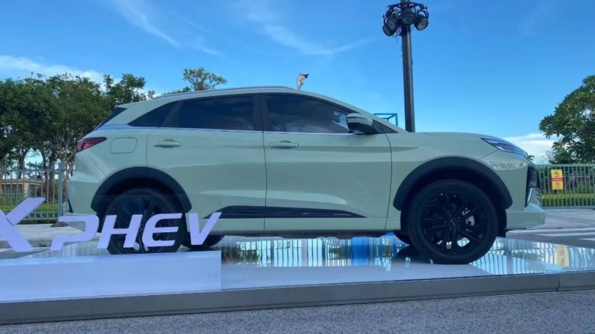 比宋Pro便宜近6千元，江淮QX PHEV上市，12.99万元起