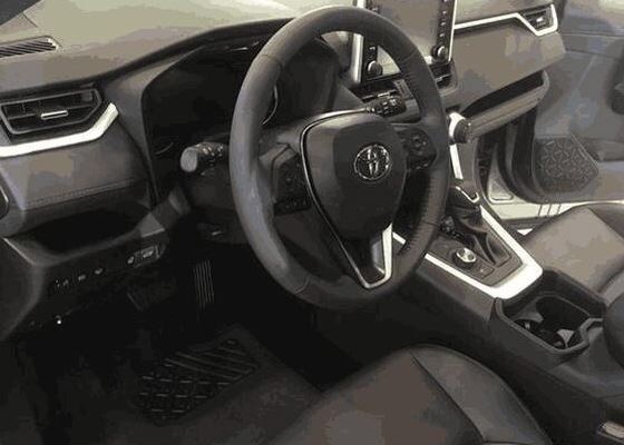 全新一代一汽丰田-RAV4到店实拍，外形硬派，油耗更低！