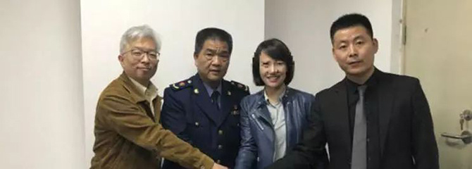  前有坐机盖后有扔煤罐 “过激维权”究竟伤害了谁？