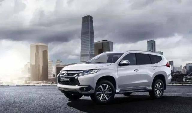 全國僅200臺(tái) 新款三菱帕杰羅·勁暢上市 全國僅200臺(tái) 新款三菱帕杰羅·勁暢上市