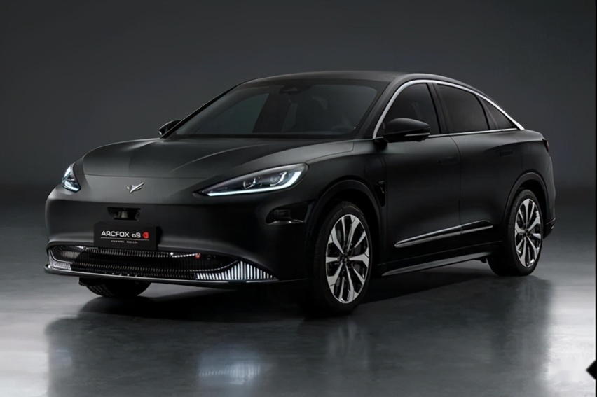 极氪001、比亚迪汉EV、极狐阿尔法S，加速飞快老司机才能驾控