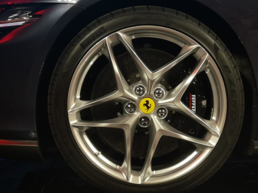 最别致的“法拉利”，聊聊Ferrari Roma Spider