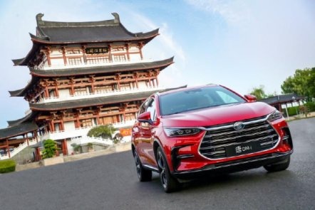 《实至名归，比亚迪唐DM三度蝉联二十万以上新能源SUV Top3》