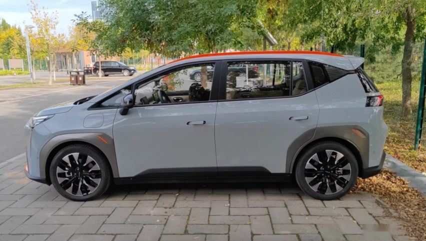 试驾广汽埃安AION Y纯电动SUV 悬挂偏软支撑不够？
