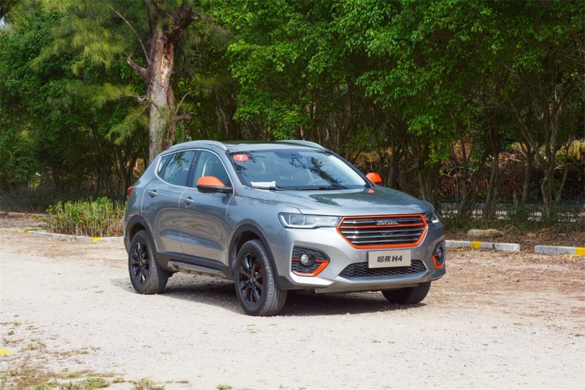10万预算买SUV，哈弗这台1.5T帅气新车很适合年轻人！