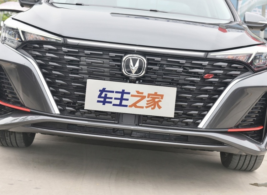 10万左右最高性价比 逸动PLUS对比秦PLUS