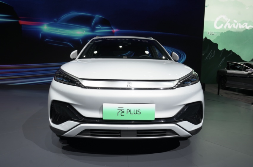刀片电池、续航510km、价格亲民，比亚迪又推出一台“王炸级”SUV
