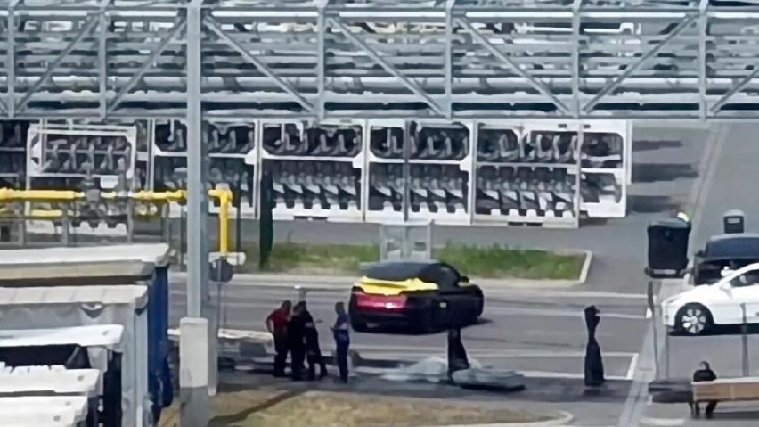Model Y改款之后，局域800V高压上车，降价更难了？