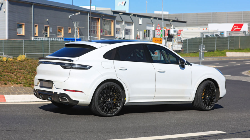 保时捷Cayenne Coupé GTS路试谍照曝光