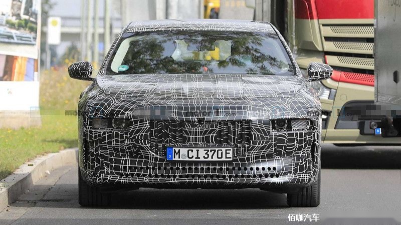 bmw-i7-spy-photos.jpg