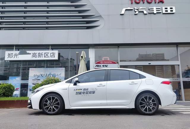 10万多买家用车，油耗4开头的全新换代雷凌，是否值得买？