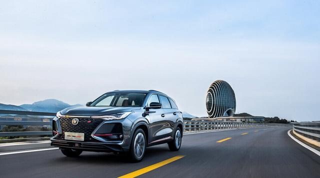 奔腾T77 PRO与长安CS75 PLUS,究竟谁是国潮实力派SUV?