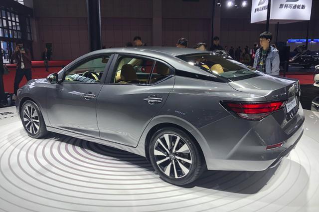 全新一代轩逸，颜值让思域都低头，油耗仅4.9L/km