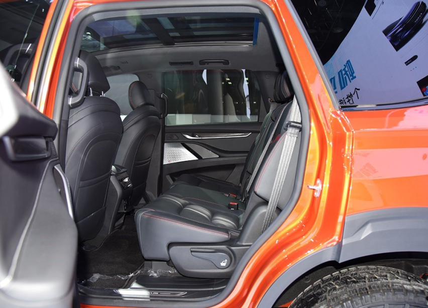 2019广州车展，外形硬派，上汽MAXUS D90Pro亮相