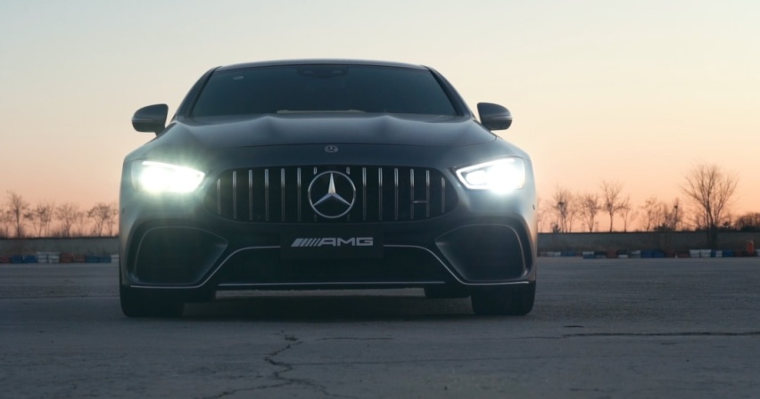 直线虐超跑，弯道狂漂移！试最强四门奔驰 AMG GT 63 S