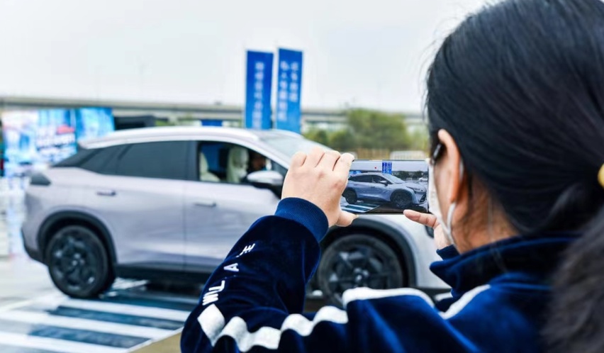 埃安科技尖叫日之国服榜首战力再飙升石家站落幕
