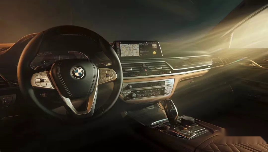 深受国人喜爱的新BMW 7系即将登场，个性化定制是最大亮点