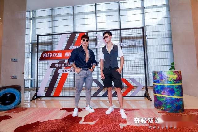 奇骏双雄耀目登场全新一代奇骏星月限定版 奇骏·荣耀强势登临武汉