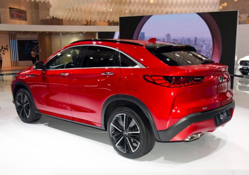 实拍英菲尼迪QX55，2022成都车展上市，2.0T+CVT，月销能破