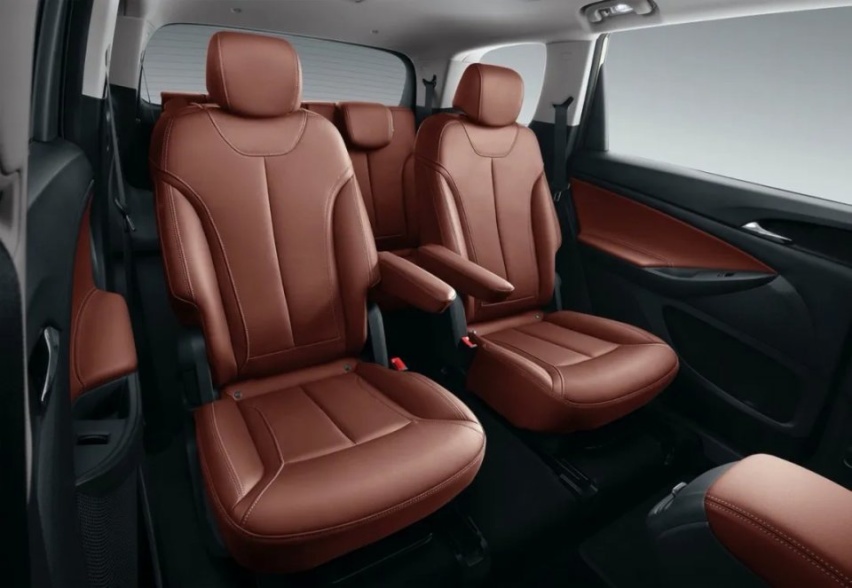 要空间只能选SUV？那是你没了解这台15万级居家MPV
