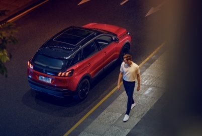 年轻人的第一台操控型SUV，为什么一定是全新4008炫夜版