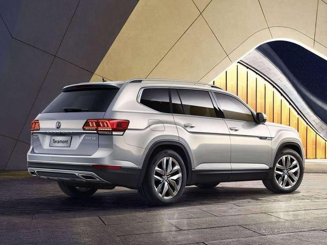 二胎家庭，30万预算，要一台好开又能装的7座SUV，挑谁好？