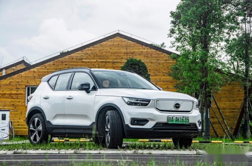 试驾沃尔沃XC40-P8：通电才是“北欧豪华”，但安全还是“老梗”