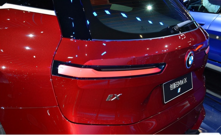 2021广州车展：豪华中大型纯电SUV，宝马iX惊艳上市！