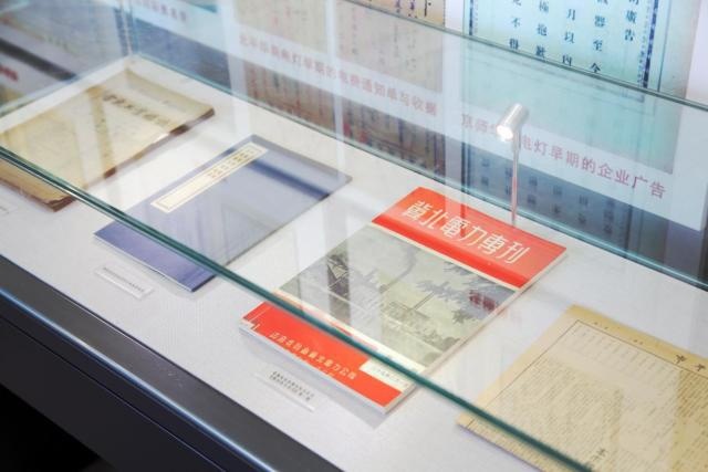 与沃尔沃S90一起探访老舍笔下的千年“驼铃古道”
