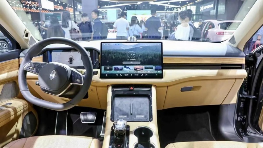 FF91又爽约，法拉第未来又搞起AI，打响AI圈钱第一枪？