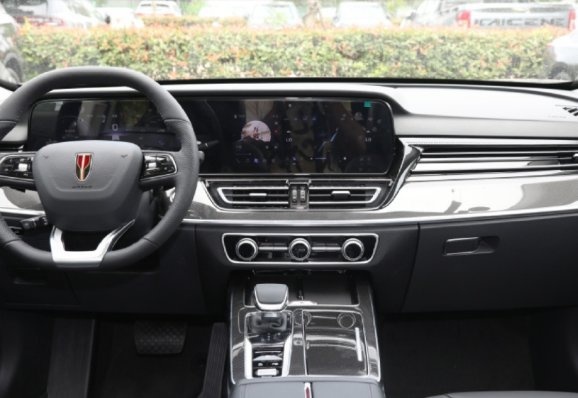 为什么这款家用SUV，能让红旗HS5直呼打不过？