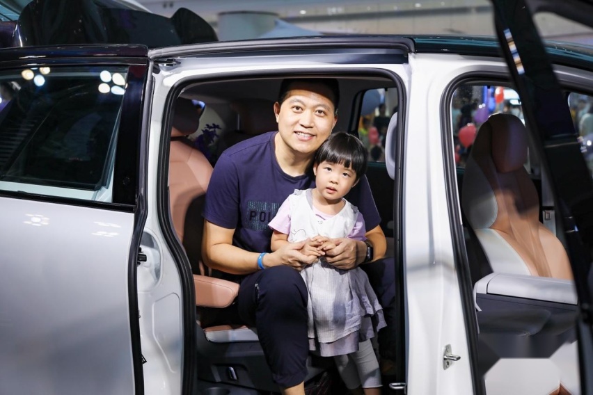 考拉深圳火爆交付，独创“母婴级健康座舱”拉高亲子出行标准