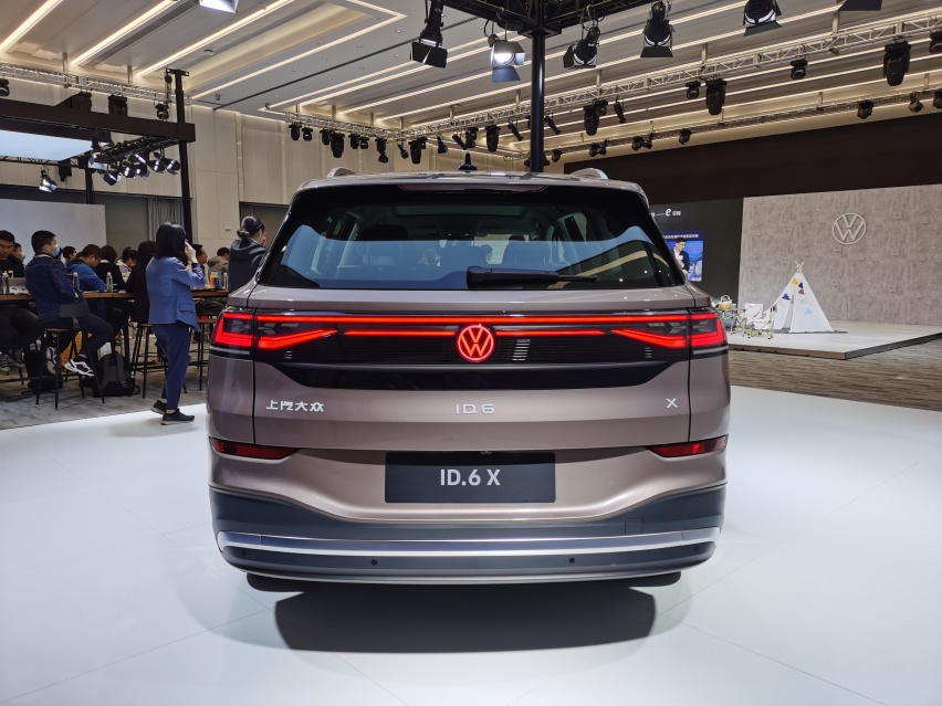 探馆上汽大众新车：奥迪A7L、明锐PRO、大众ID.6 X