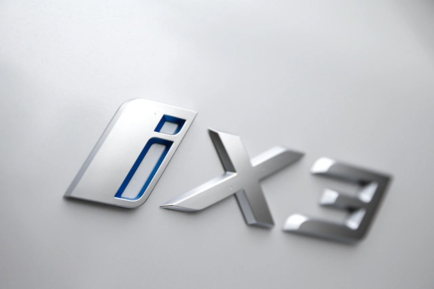 为什么说宝马iX3能后来者居上？深度试驾之后我终于明白了..