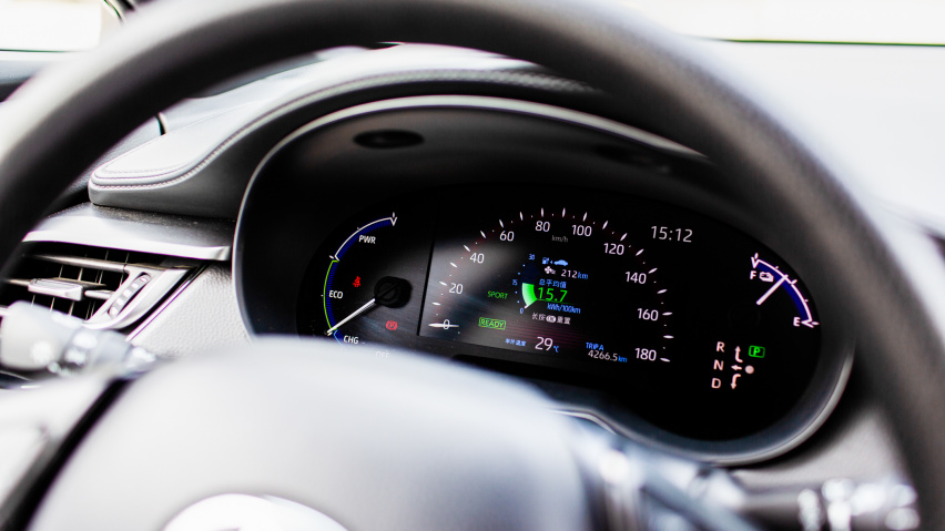 优于燃油的动力与乐趣 试驾丰田C-HR EV