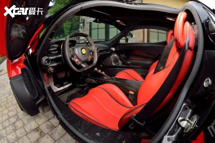 形态最量产/前杠机盖黑塑料，LaFarrari三阶原型车被拍卖